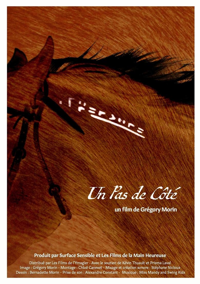 UN PAS DE COTE